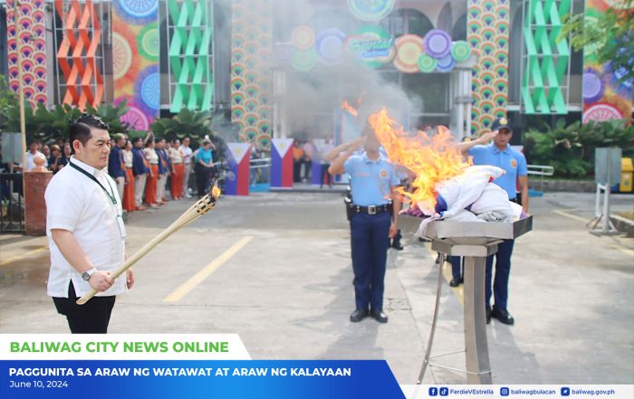 Mga lumang watawat, sinunog sa isang seremonya sa Pamahalaang Lungsod ng Baliwag